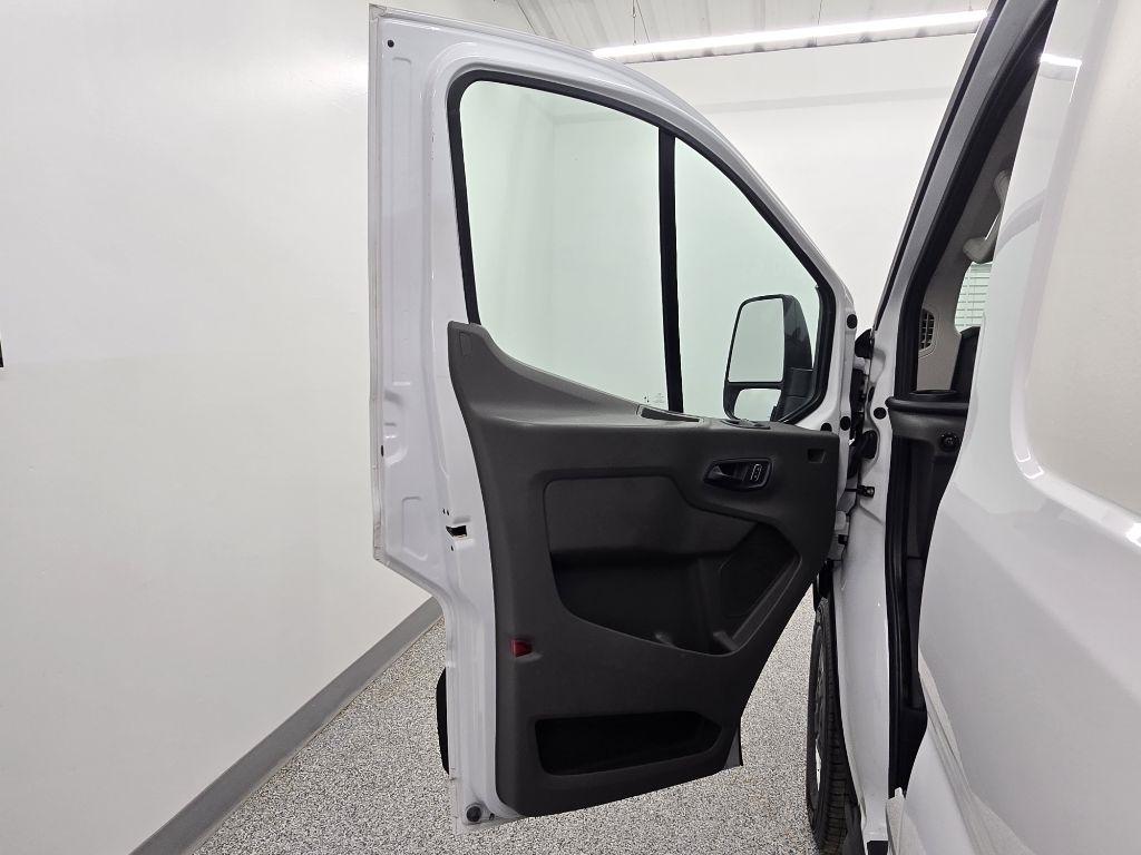 Ford Transit 150 Van Low Roof w/Sliding Pass. 130-in. WB 2023