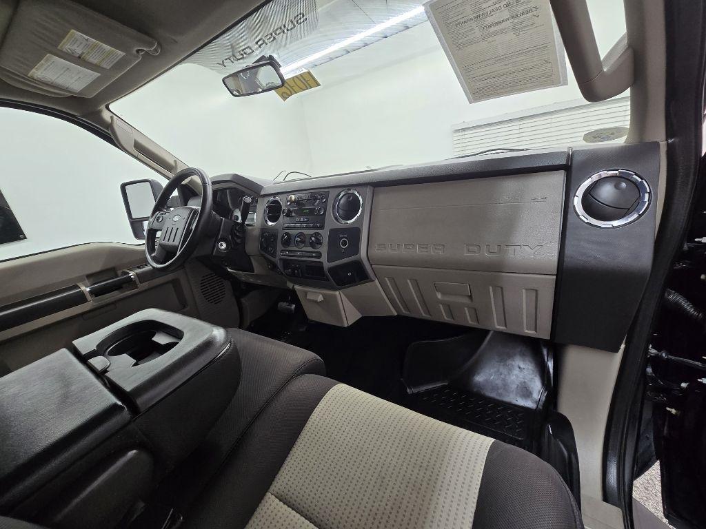 Ford F-250 SD XLT Crew Cab Long Bed 4WD 2008