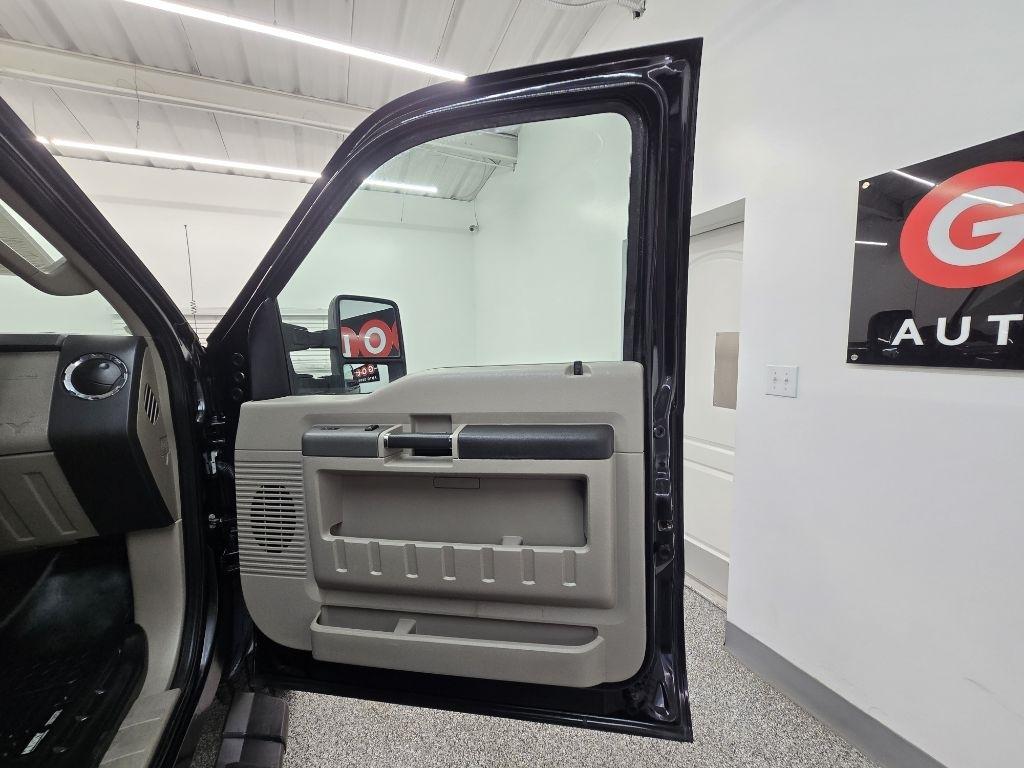 Ford F-250 SD XLT Crew Cab Long Bed 4WD 2008