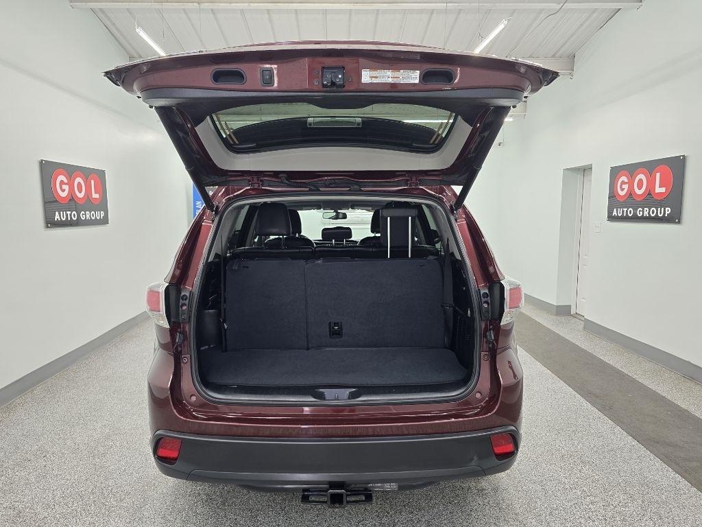 Toyota Highlander XLE FWD V6 2015