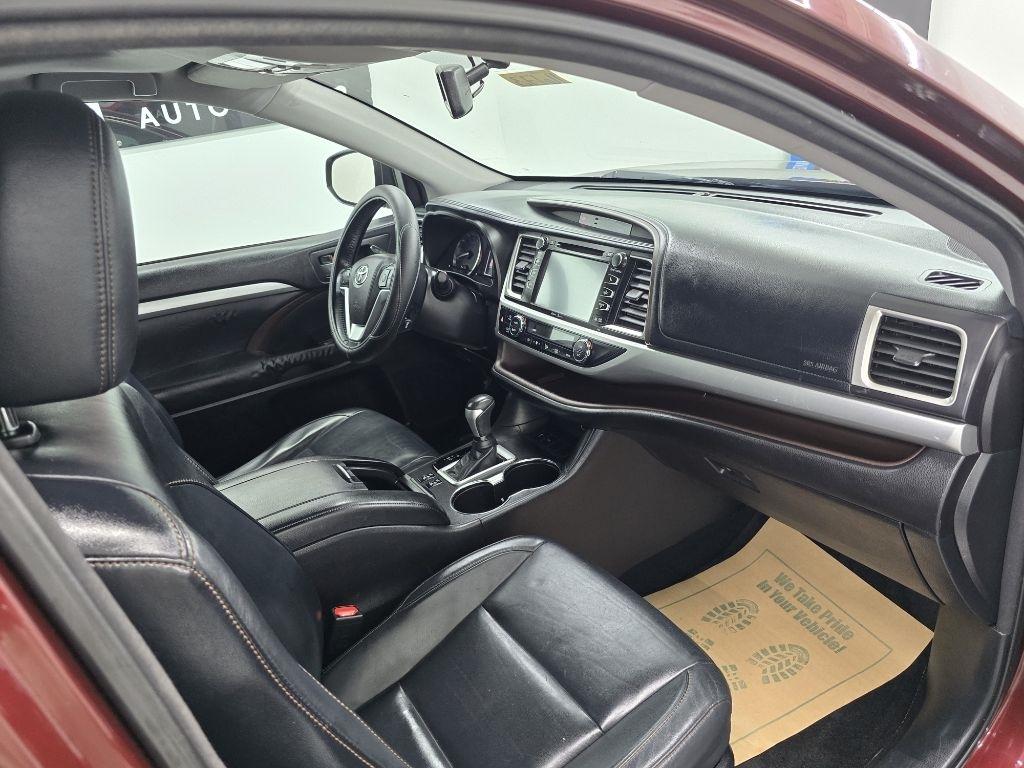 Toyota Highlander XLE FWD V6 2015