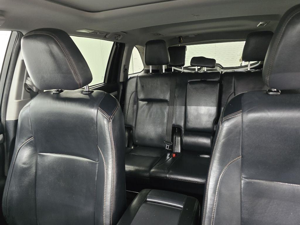 Toyota Highlander XLE FWD V6 2015