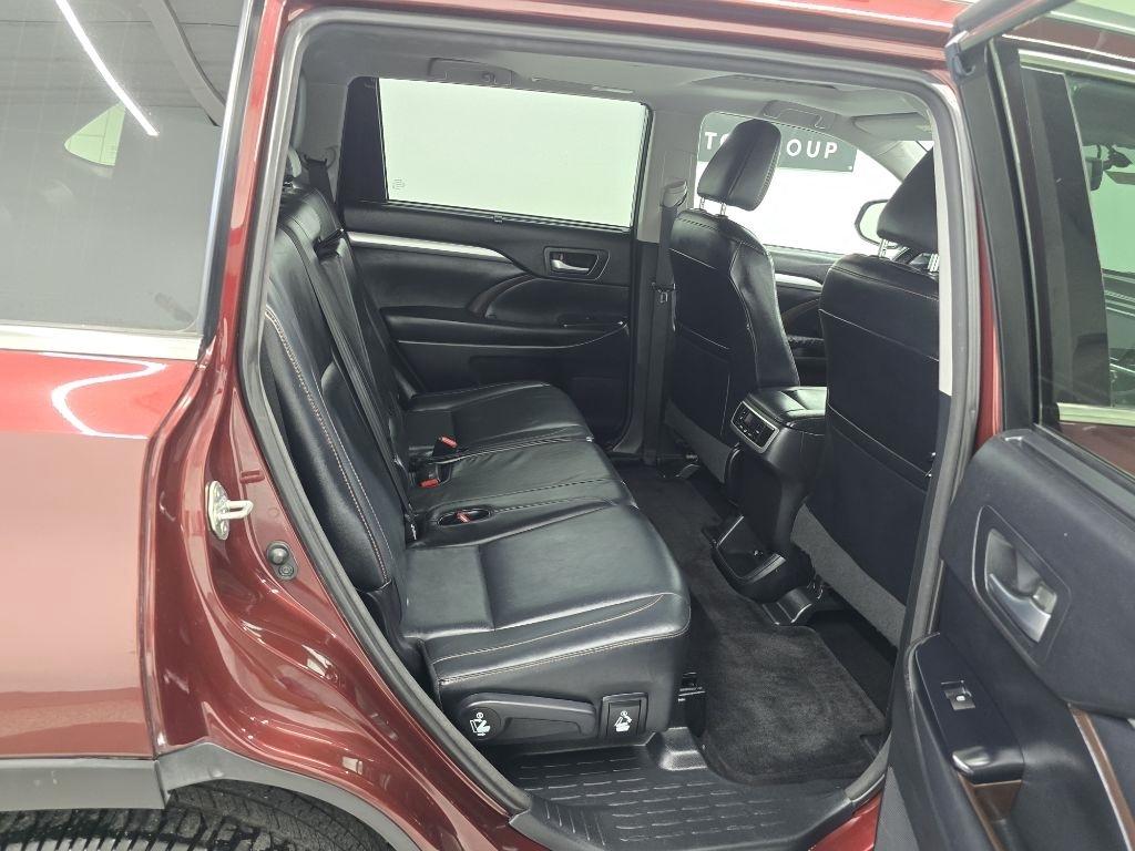 Toyota Highlander XLE FWD V6 2015