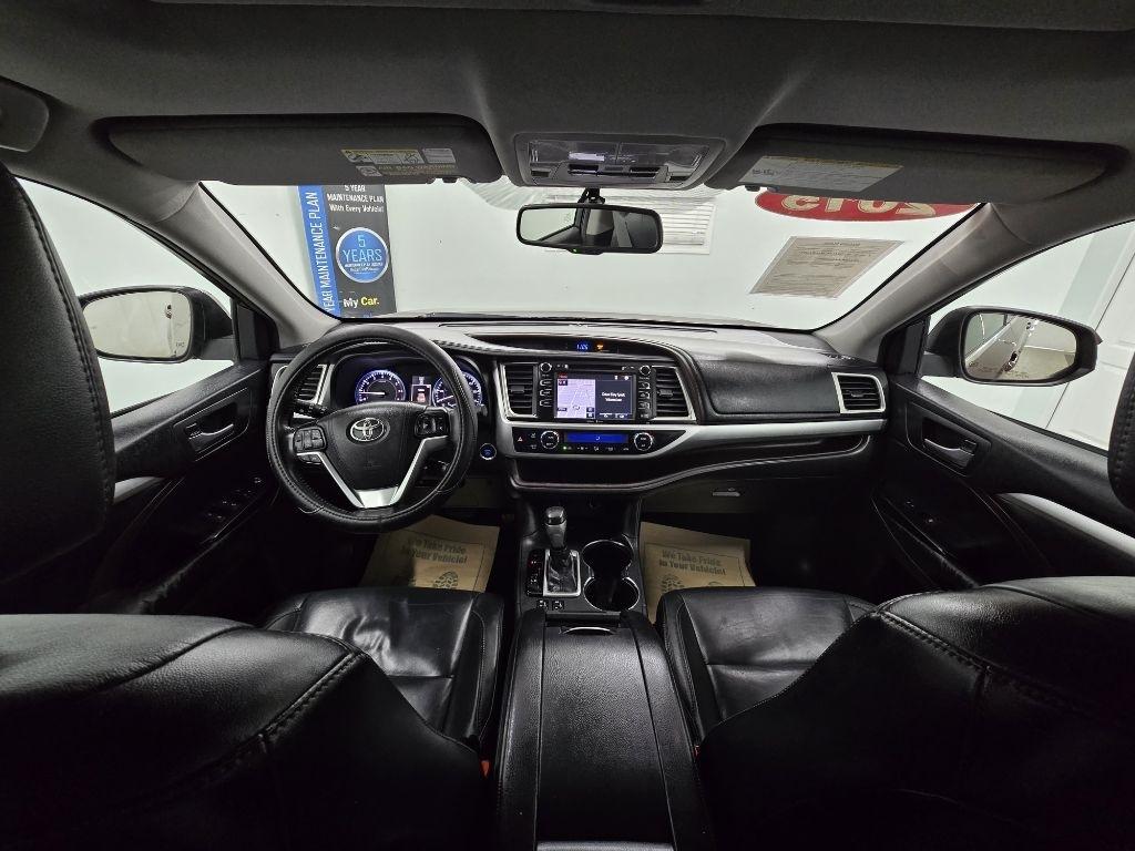 Toyota Highlander XLE FWD V6 2015