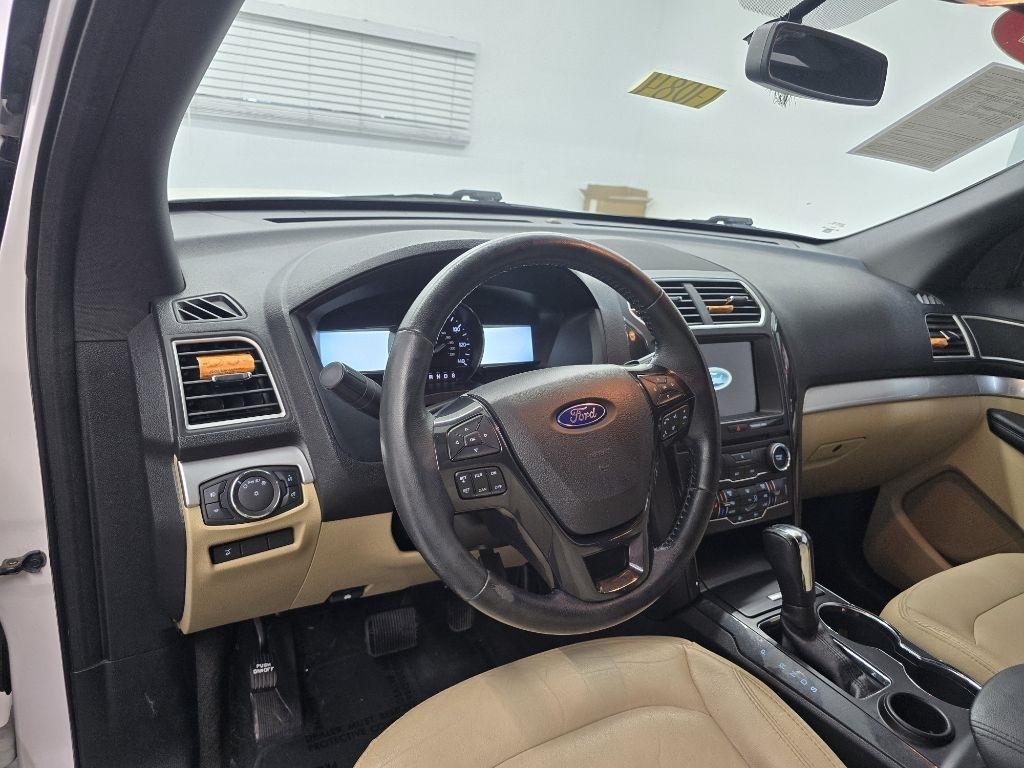Ford Explorer XLT FWD 2017
