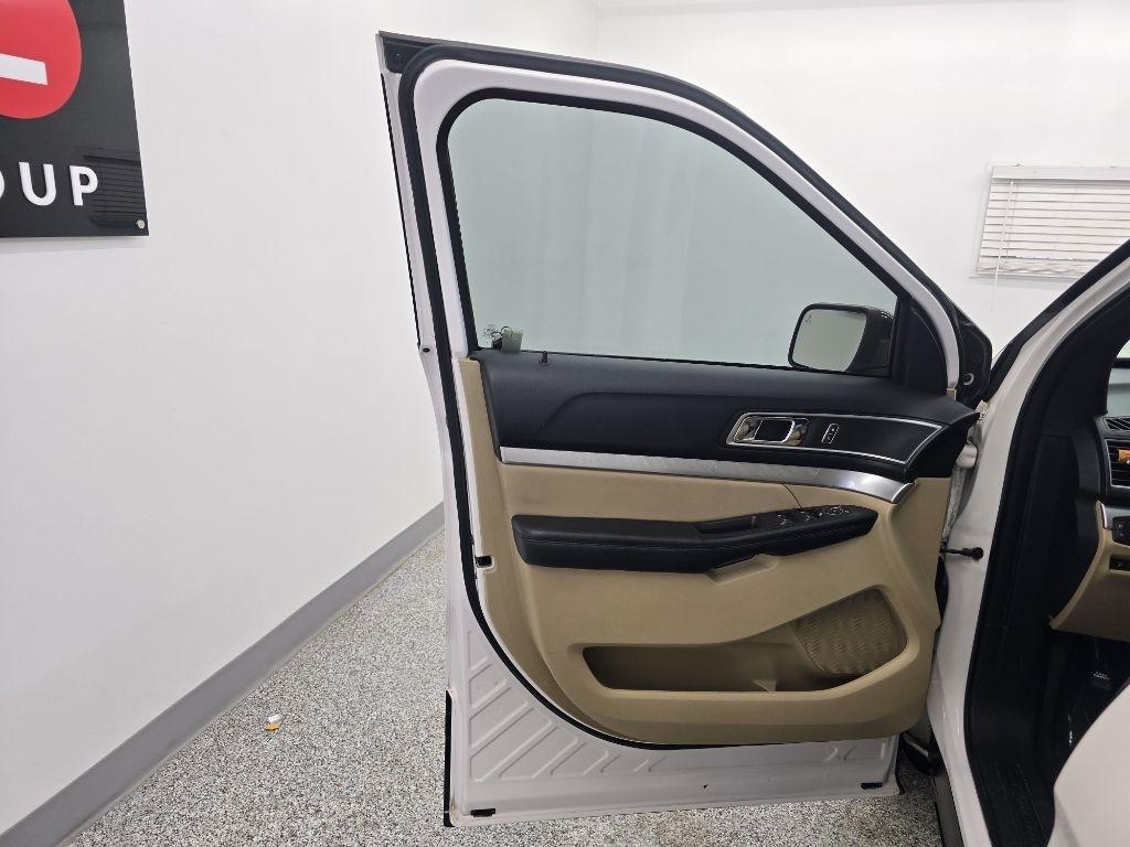 Ford Explorer XLT FWD 2017