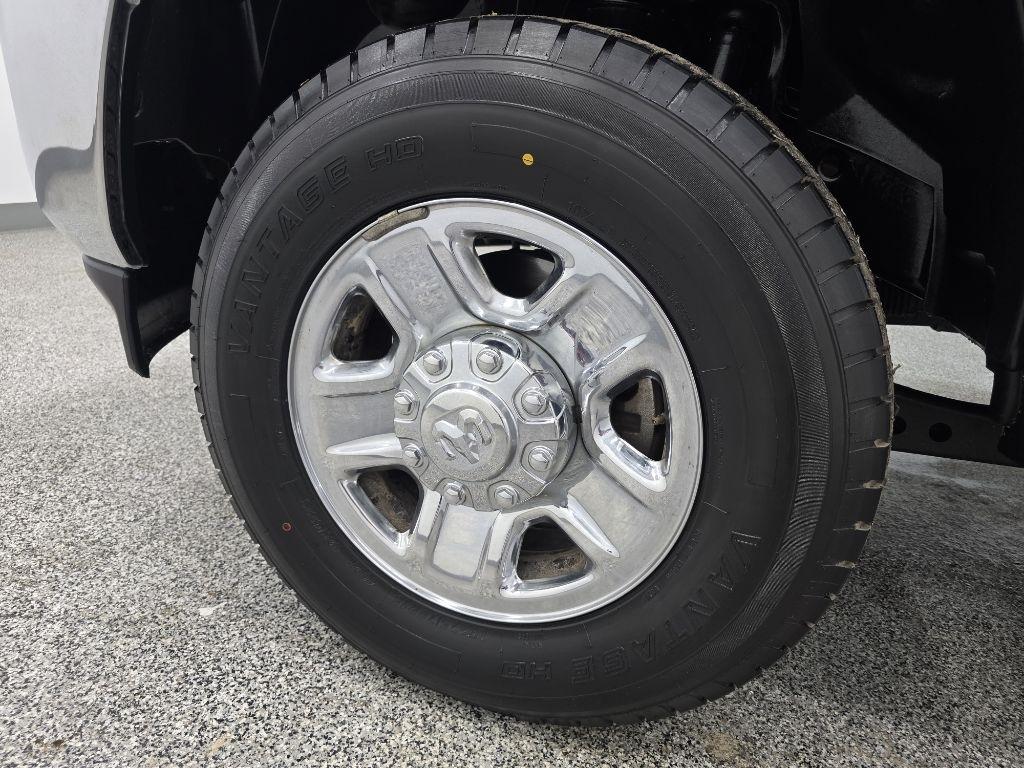 RAM 2500 Tradesman Crew Cab SWB 4WD 2023