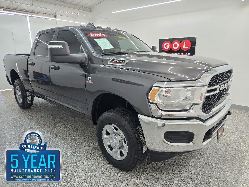 RAM 2500 Tradesman Crew Cab SWB 4WD 2023