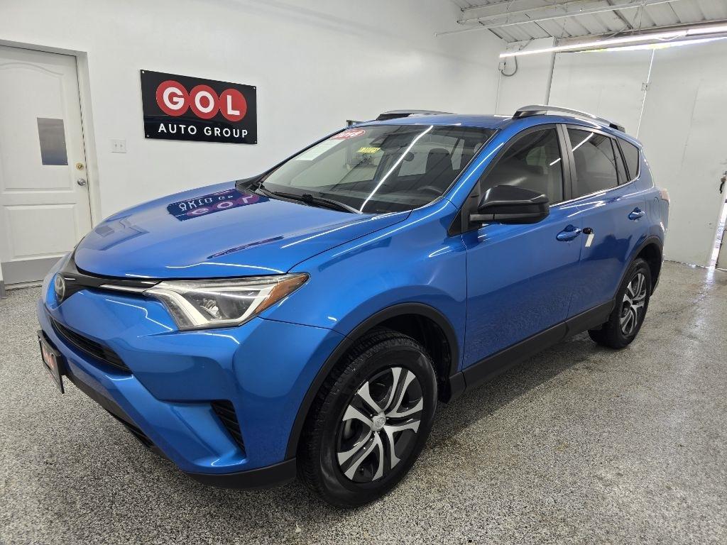 Toyota RAV4 LE FWD 2018