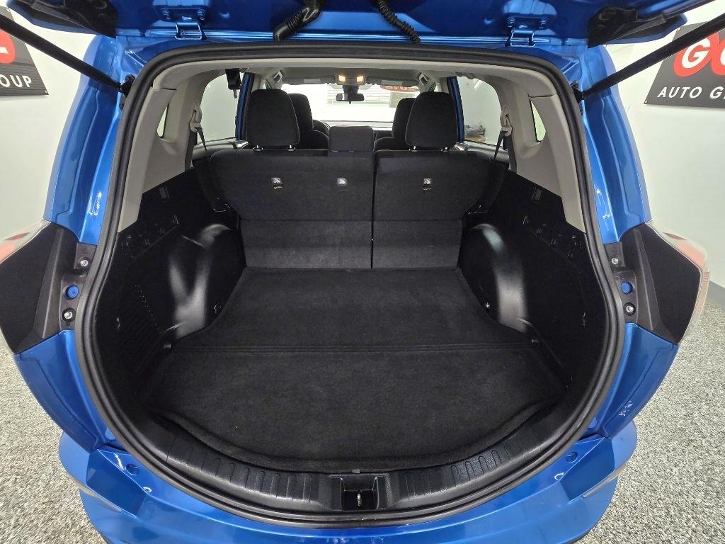 Toyota RAV4 LE FWD 2018