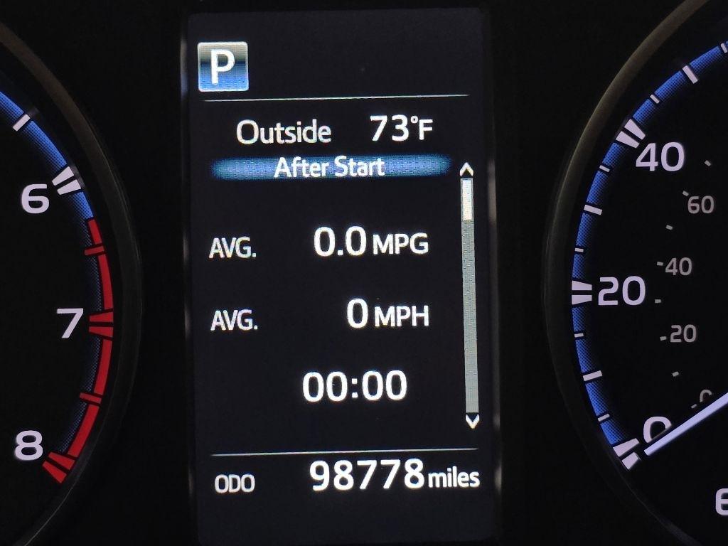 Toyota RAV4 LE FWD 2018