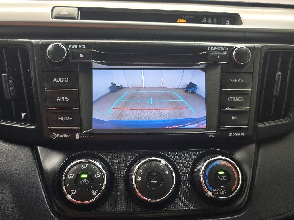 Toyota RAV4 LE FWD 2018