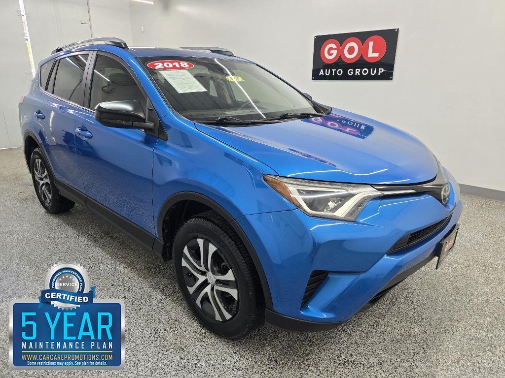 Toyota RAV4 LE FWD 2018