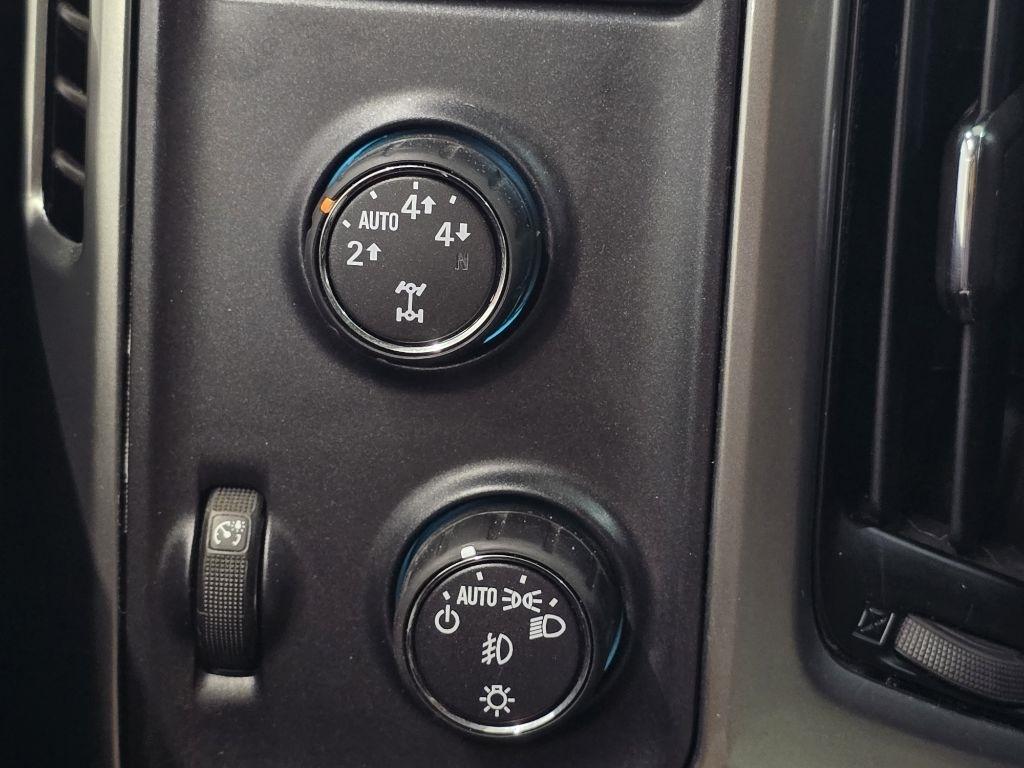 Chevrolet Silverado 1500 LTZ Double Cab Short Box 4WD 2015