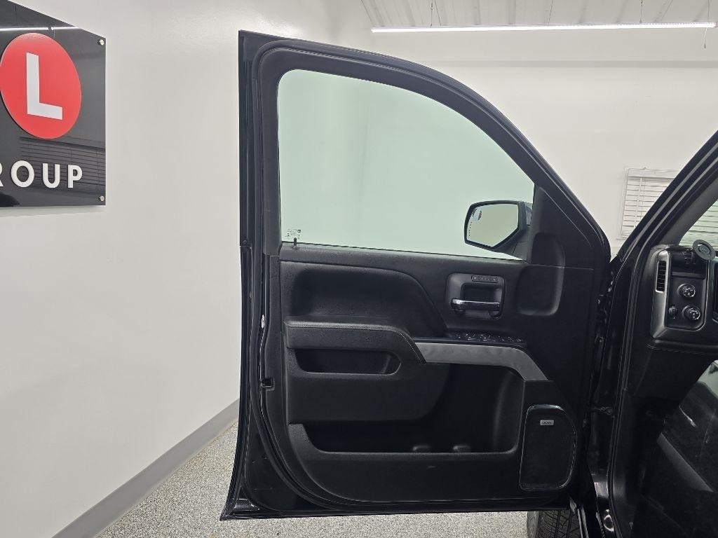 Chevrolet Silverado 1500 LTZ Double Cab Short Box 4WD 2015