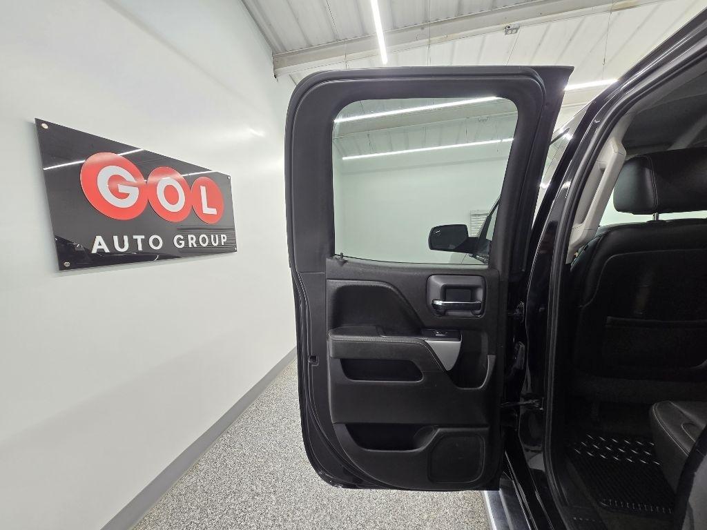 Chevrolet Silverado 1500 LTZ Double Cab Short Box 4WD 2015