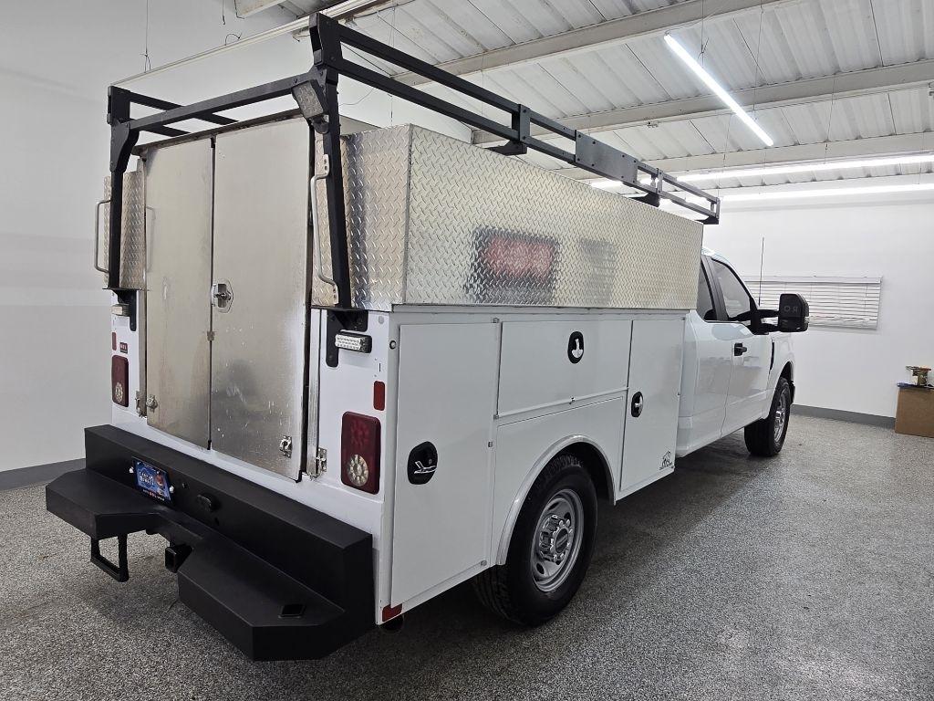 Ford F-350 SD XLT SuperCab Long Bed 2WD 2022