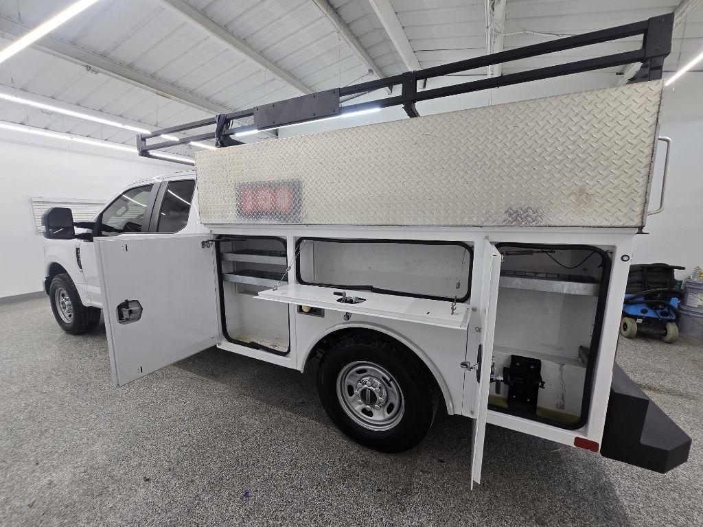 Ford F-350 SD XLT SuperCab Long Bed 2WD 2022