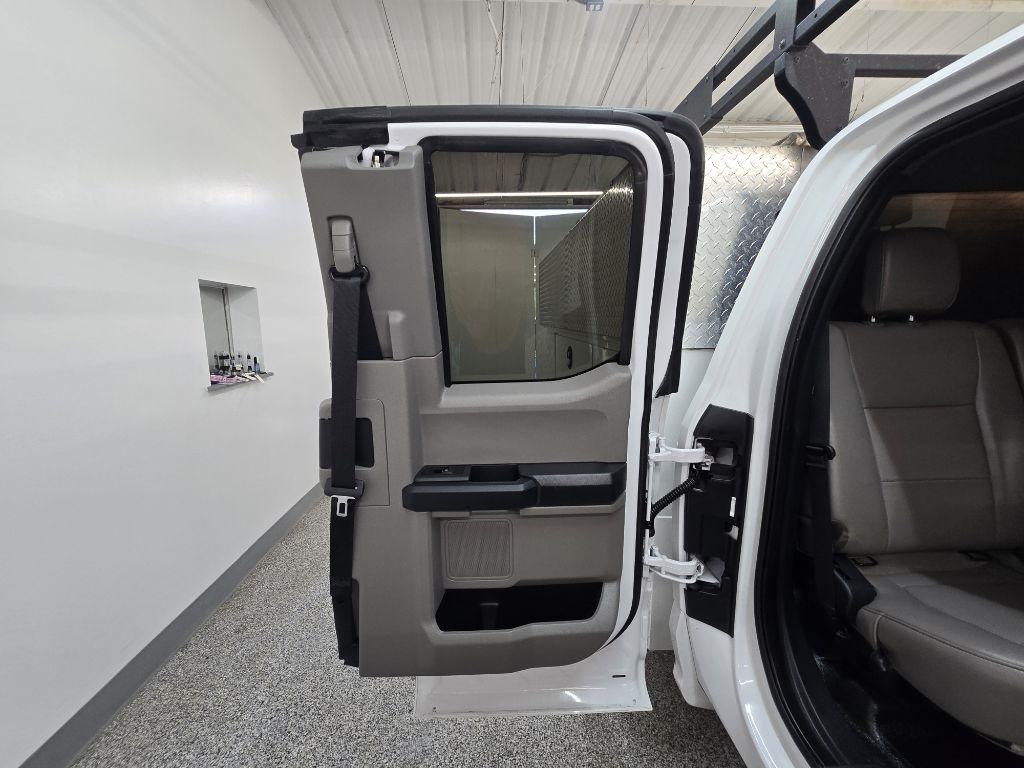 Ford F-350 SD XLT SuperCab Long Bed 2WD 2022