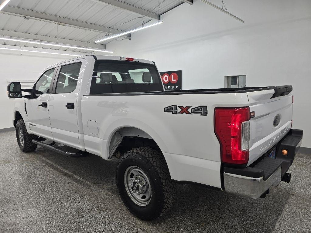 Ford F-250 SD XL Crew Cab 4WD 2018