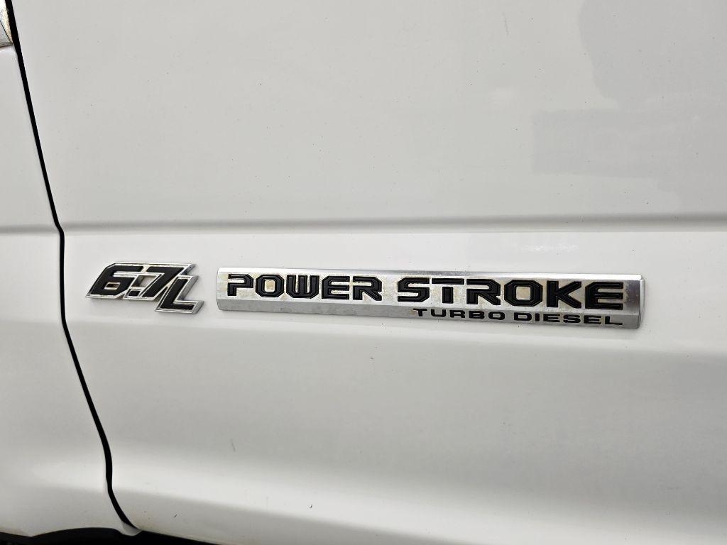 Ford F-250 SD XL Crew Cab 4WD 2018