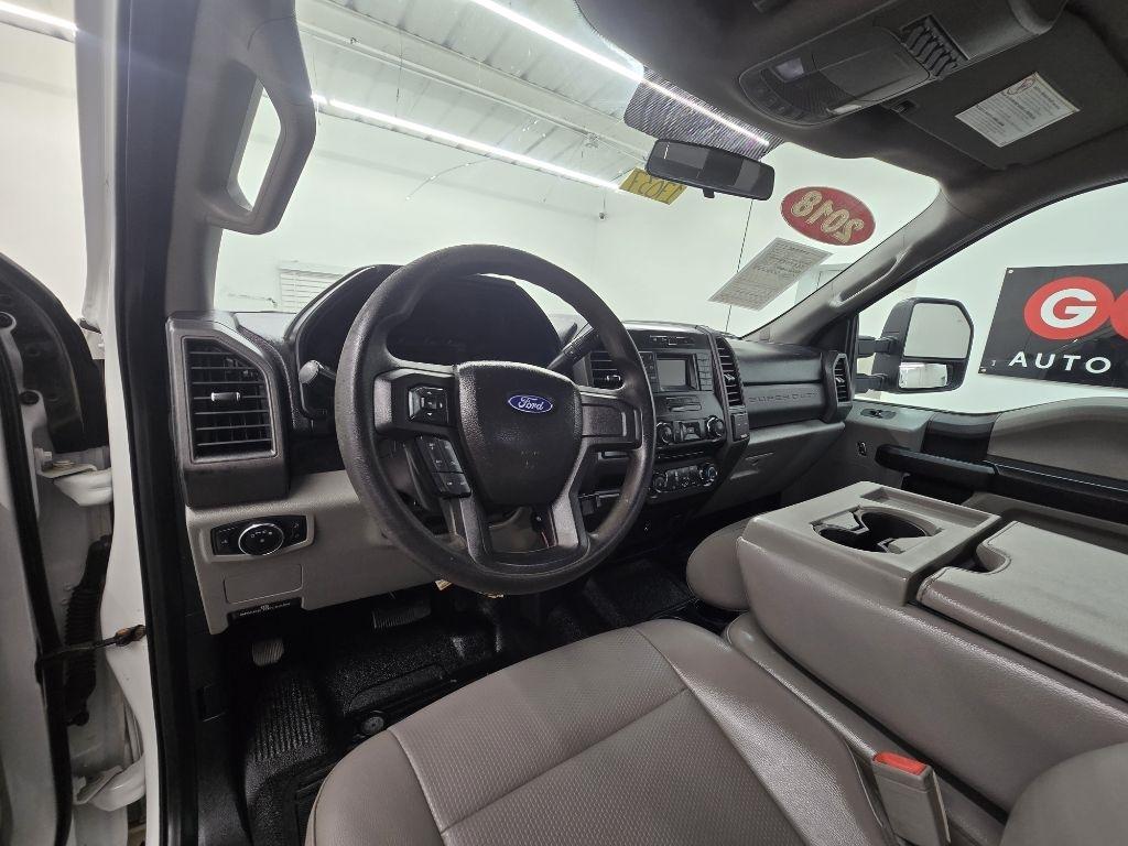 Ford F-250 SD XL Crew Cab 4WD 2018