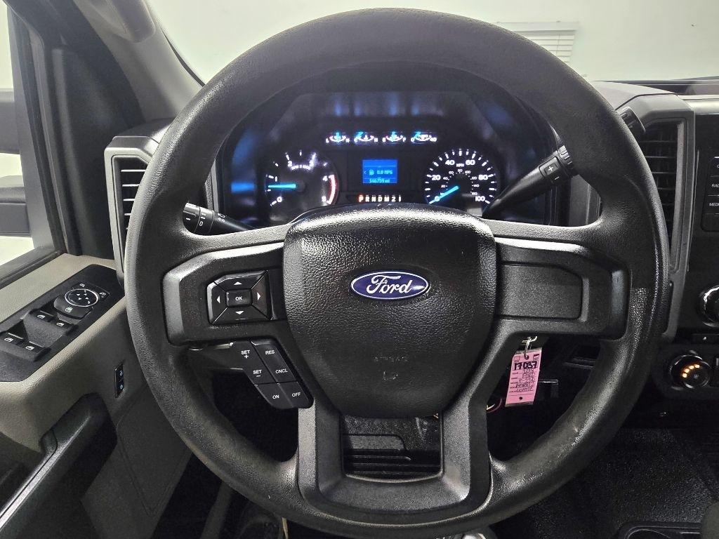 Ford F-250 SD XL Crew Cab 4WD 2018