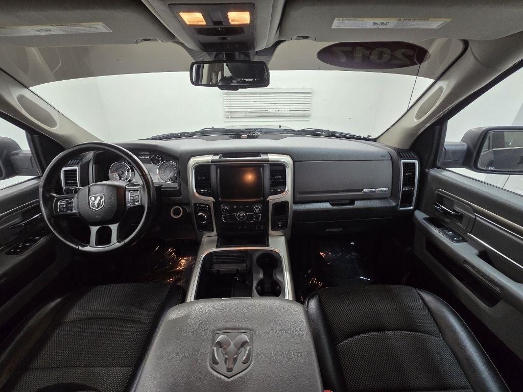 RAM 1500 SLT Crew Cab SWB 2WD 2017