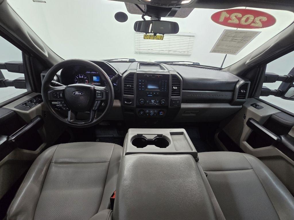 Ford F-250 SD Lariat Crew Cab 2WD 2021