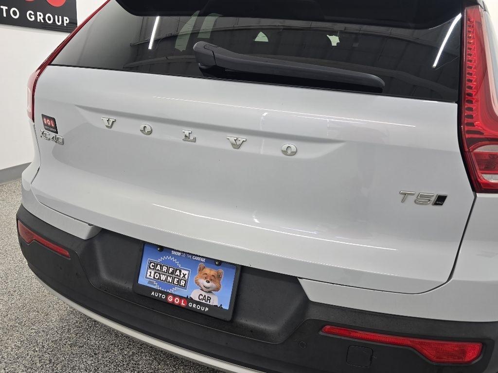 Volvo XC40 T5 Momentum AWD 2021