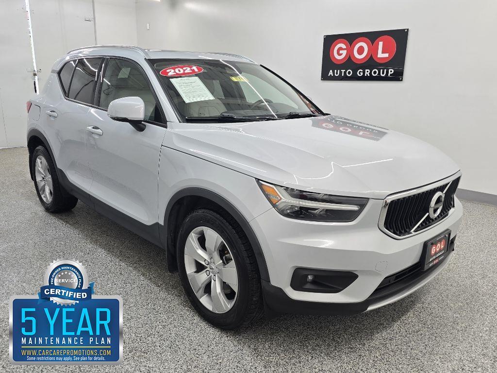 Volvo XC40 T5 Momentum AWD 2021