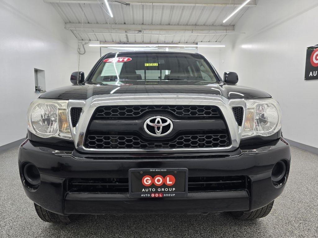Toyota Tacoma PreRunner Double Cab Auto 2WD 2011
