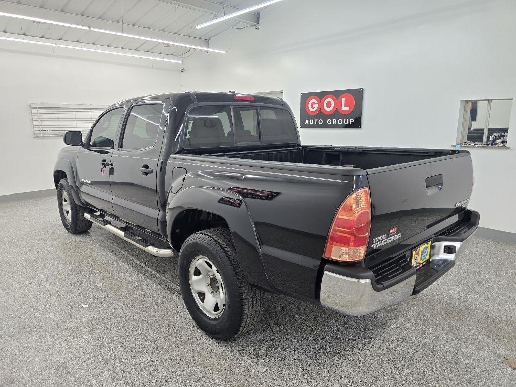 Toyota Tacoma PreRunner Double Cab Auto 2WD 2011