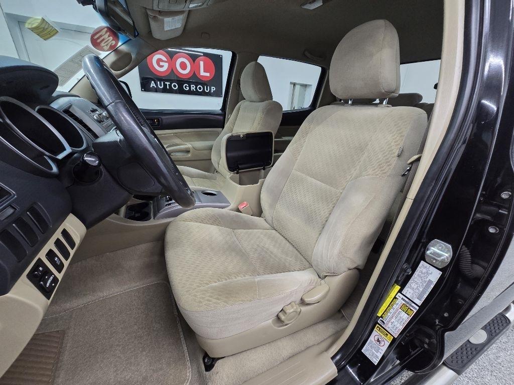 Toyota Tacoma PreRunner Double Cab Auto 2WD 2011