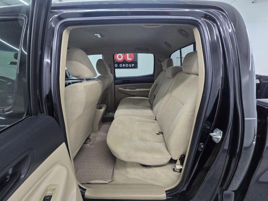 Toyota Tacoma PreRunner Double Cab Auto 2WD 2011