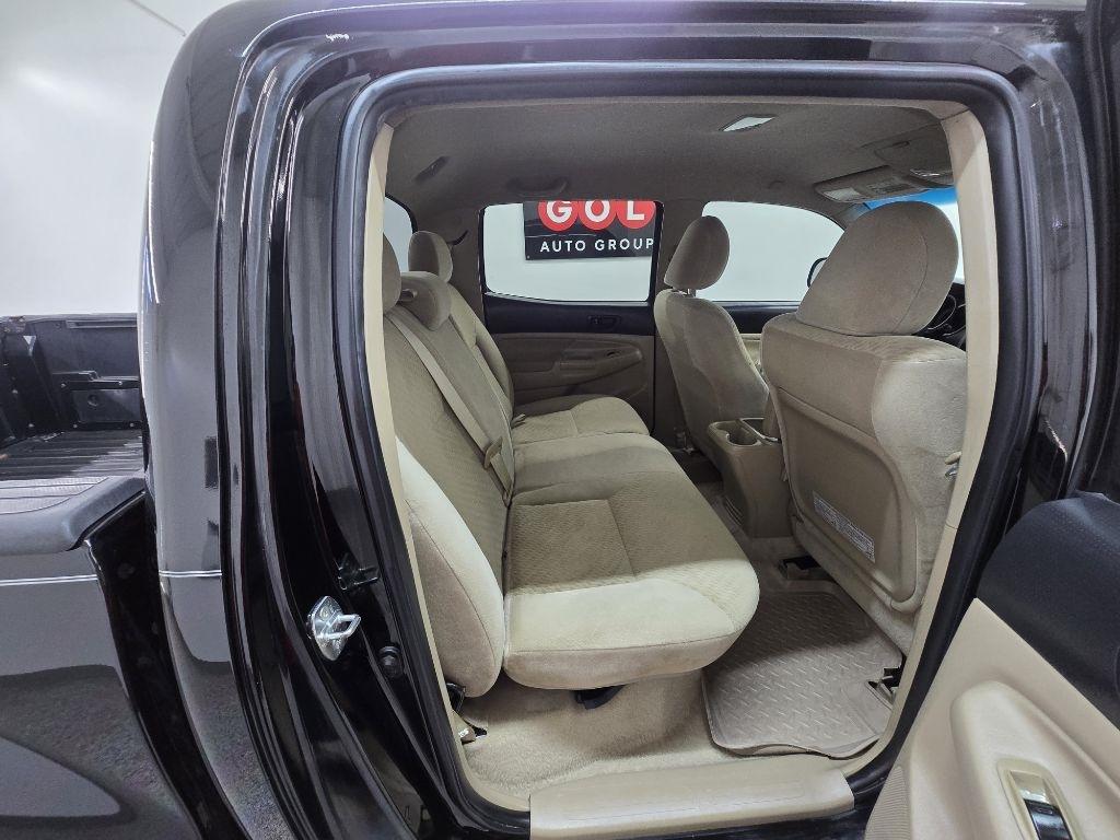 Toyota Tacoma PreRunner Double Cab Auto 2WD 2011