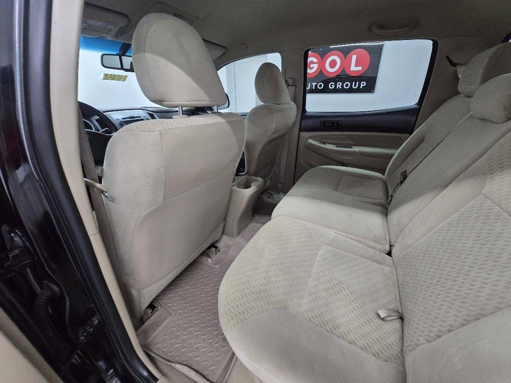 Toyota Tacoma PreRunner Double Cab Auto 2WD 2011