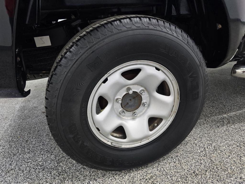 Toyota Tacoma PreRunner Double Cab Auto 2WD 2011