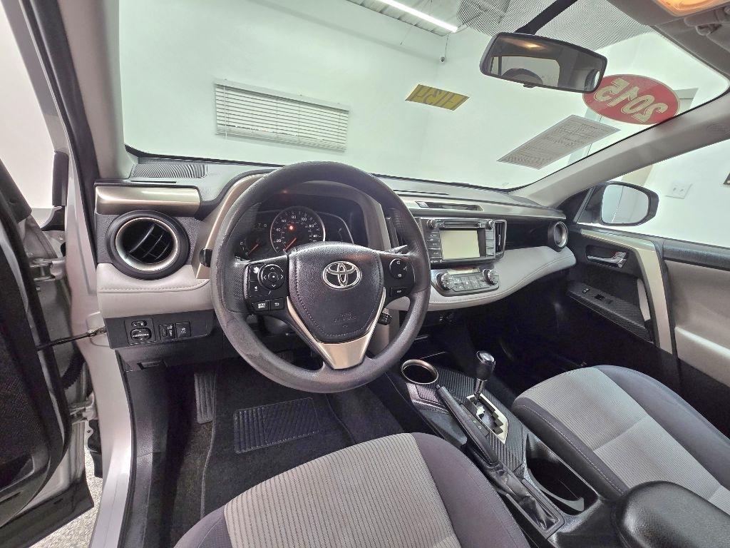 Toyota RAV4 XLE FWD 2015