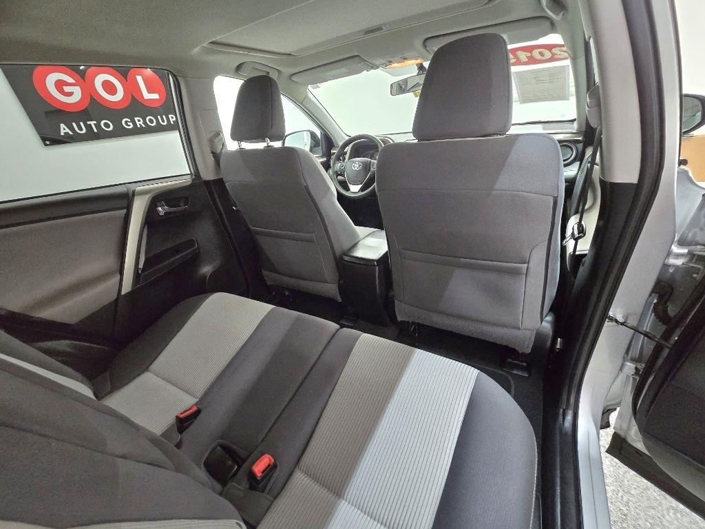 Toyota RAV4 XLE FWD 2015