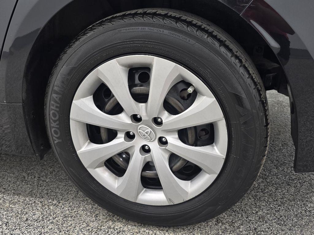 Toyota Corolla LE 2022