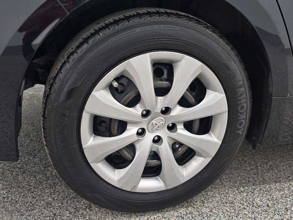 Toyota Corolla LE 2022