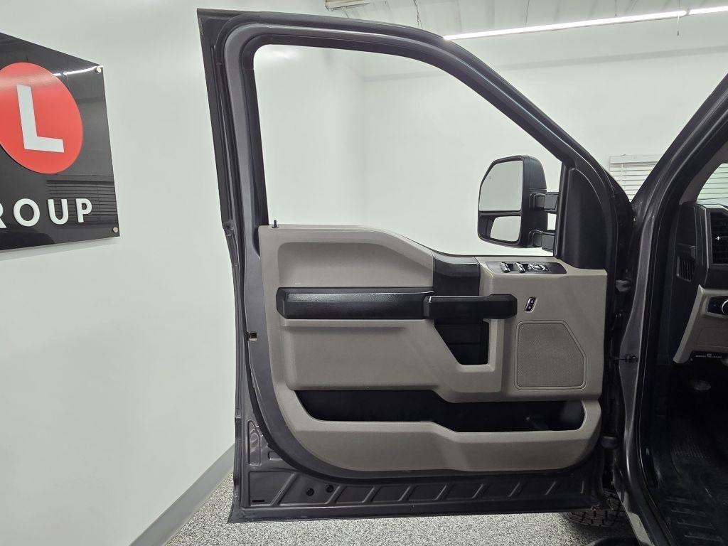 Ford F-250 SD XL Crew Cab 4WD 2021