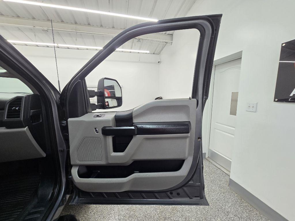 Ford F-250 SD XL Crew Cab 4WD 2021