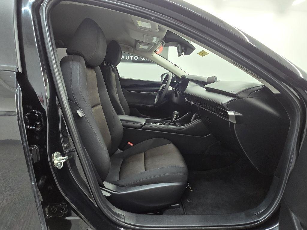 Mazda MAZDA3 2.0 2022