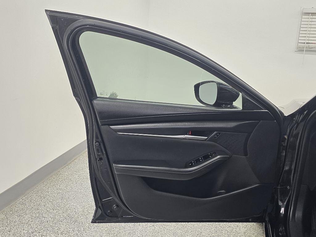 Mazda MAZDA3 2.0 2022