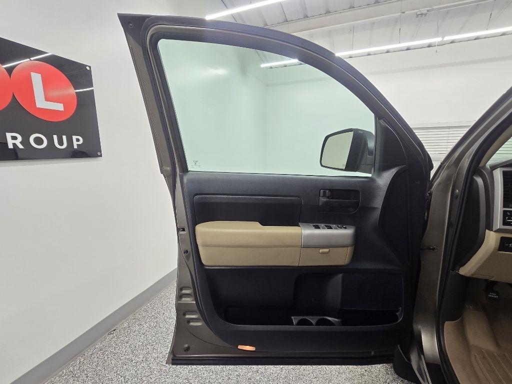 Toyota Tundra SR5 CrewMax 5.7L 2WD 2008