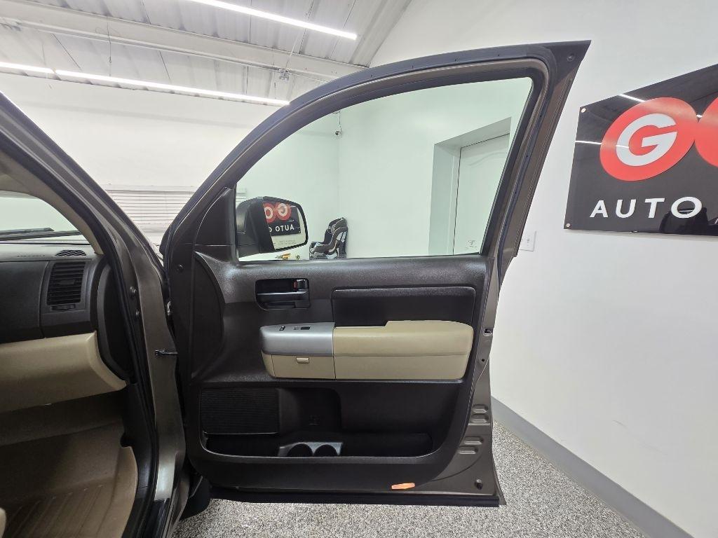 Toyota Tundra SR5 CrewMax 5.7L 2WD 2008