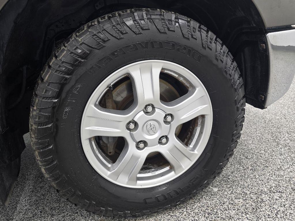 Toyota Tundra SR5 CrewMax 5.7L 2WD 2008