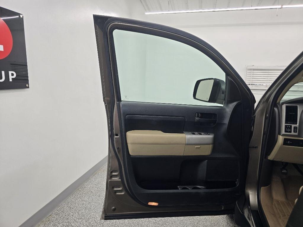 Toyota Tundra SR5 CrewMax 5.7L 2WD 2008